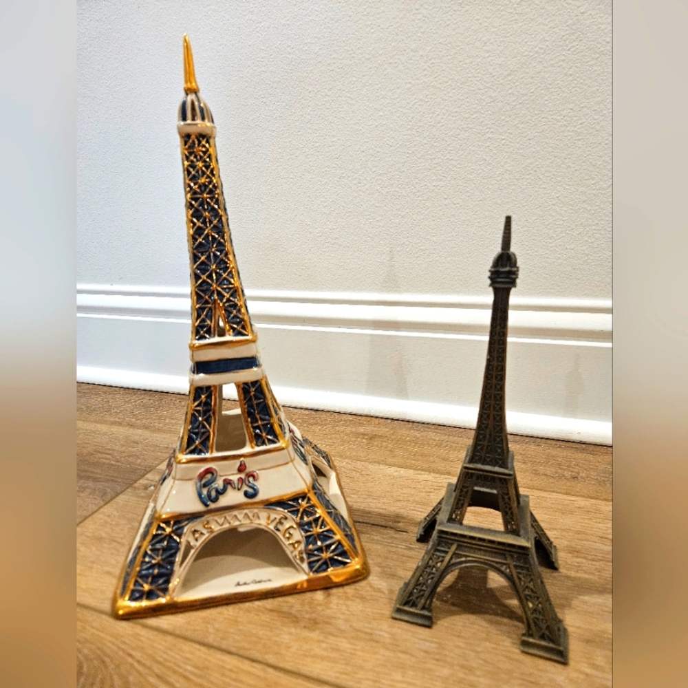 Eiffel tower set